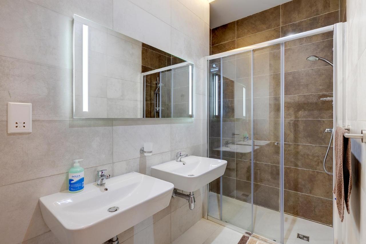 Spectacular Apartment Valletta And Harbour Views Sliema Eksteriør bilde